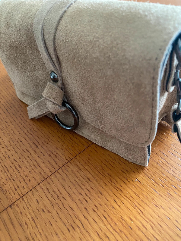 Petit sac à bandoulière en daim