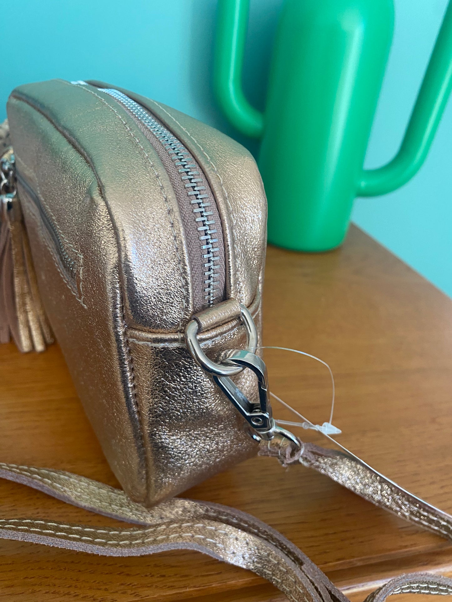 Sac à bandoulière en cuir irisé