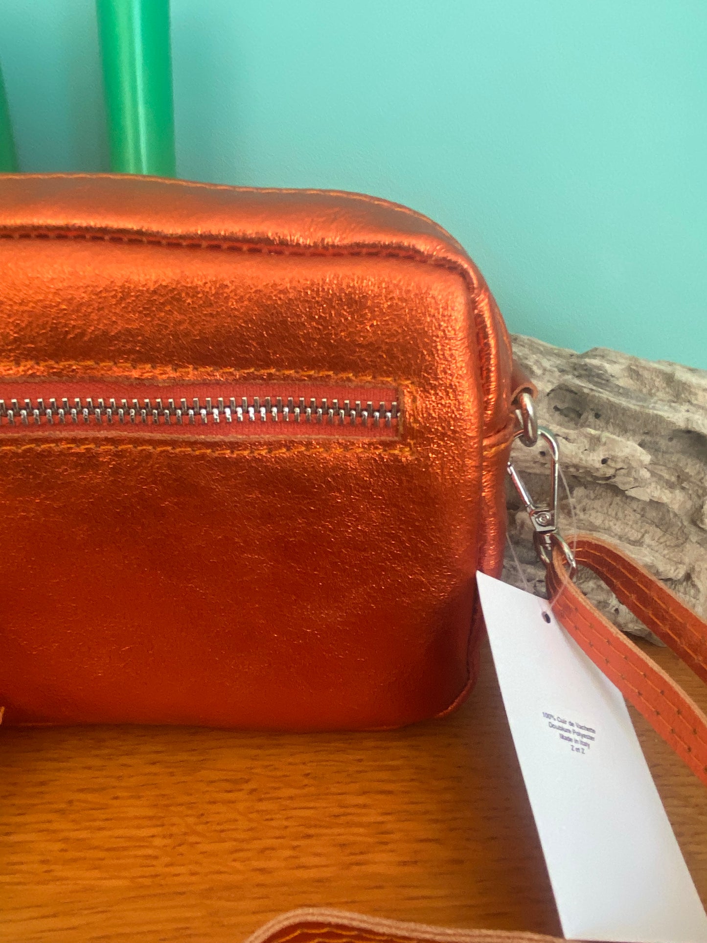 Sac à bandoulière en cuir irisé