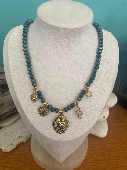Collier  pampilles et perles brillantes
