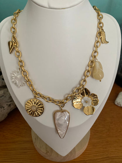 collier coeur nacre blanc