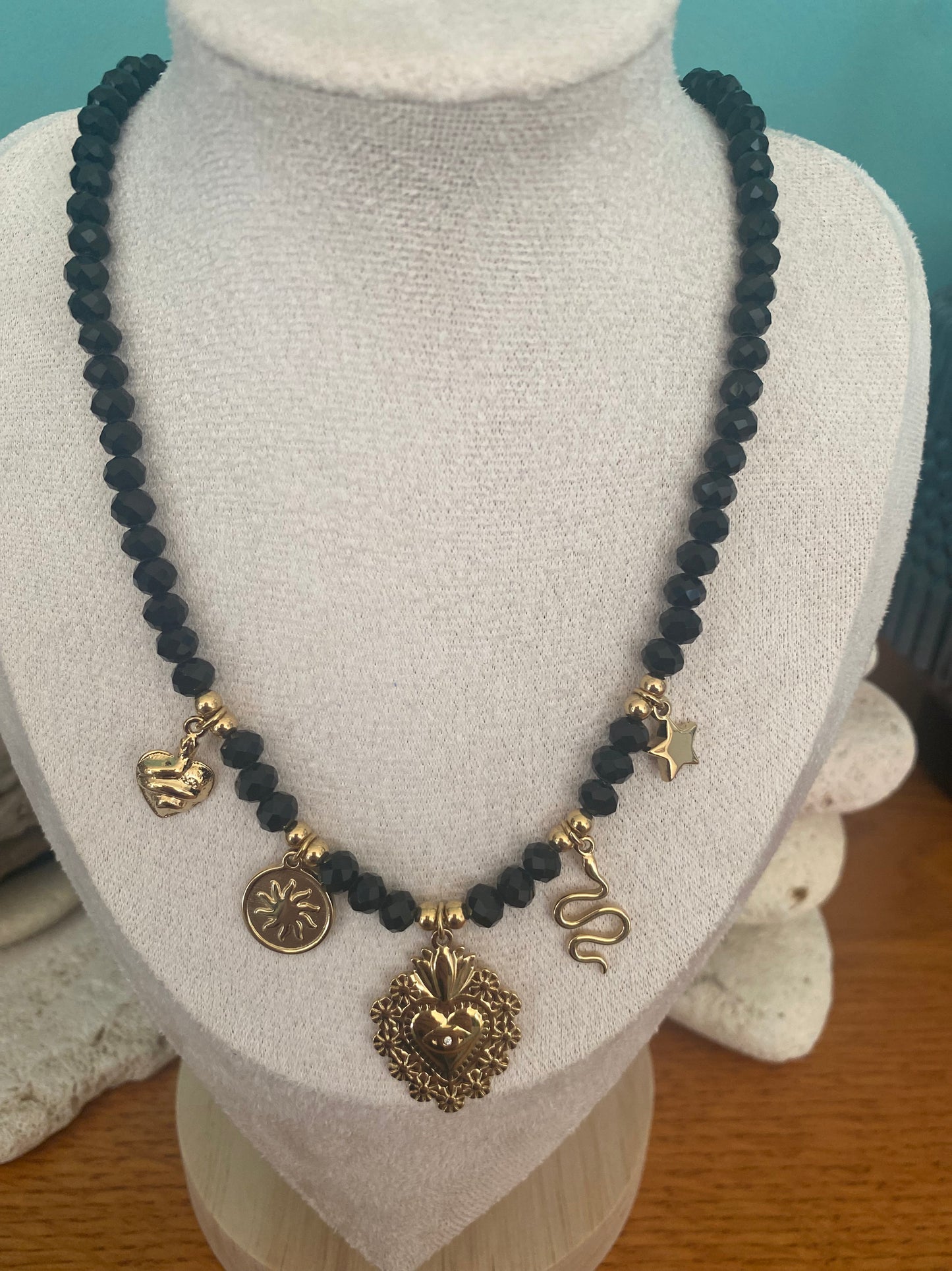 Collier  pampilles et perles brillantes